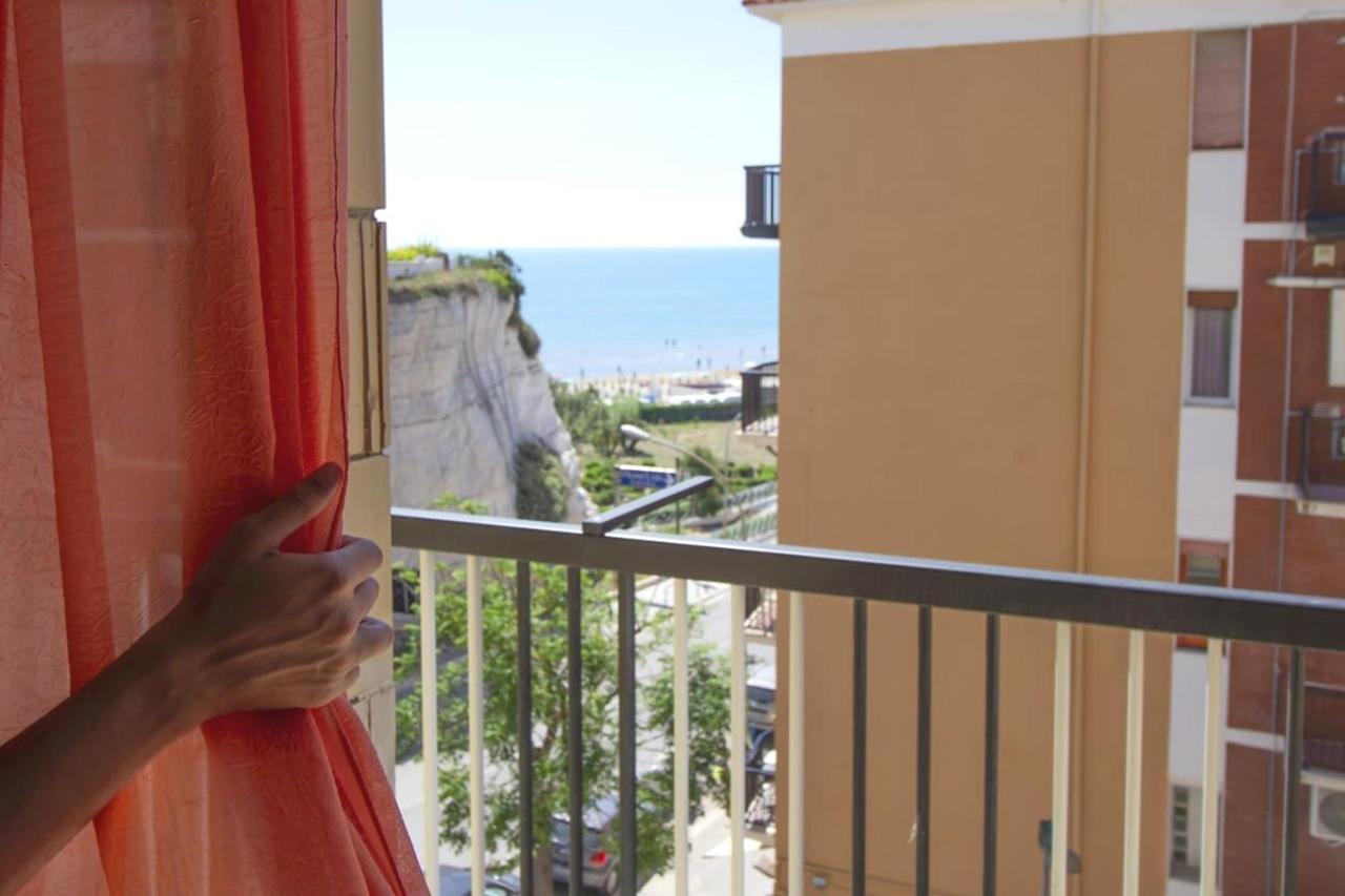 Incanto Di Luna B&B Family Rooms Vieste Ngoại thất bức ảnh